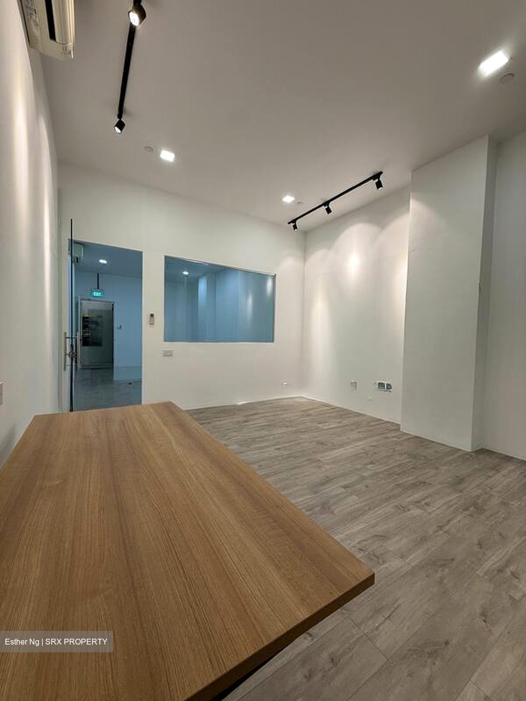 A'posh Bizhub (D27), Factory #509869121